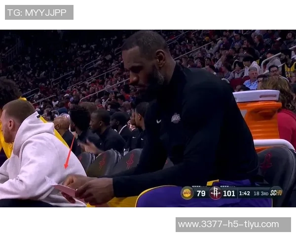 浓眉在垃圾时间终于得分赛场上演逆袭时刻引发热议